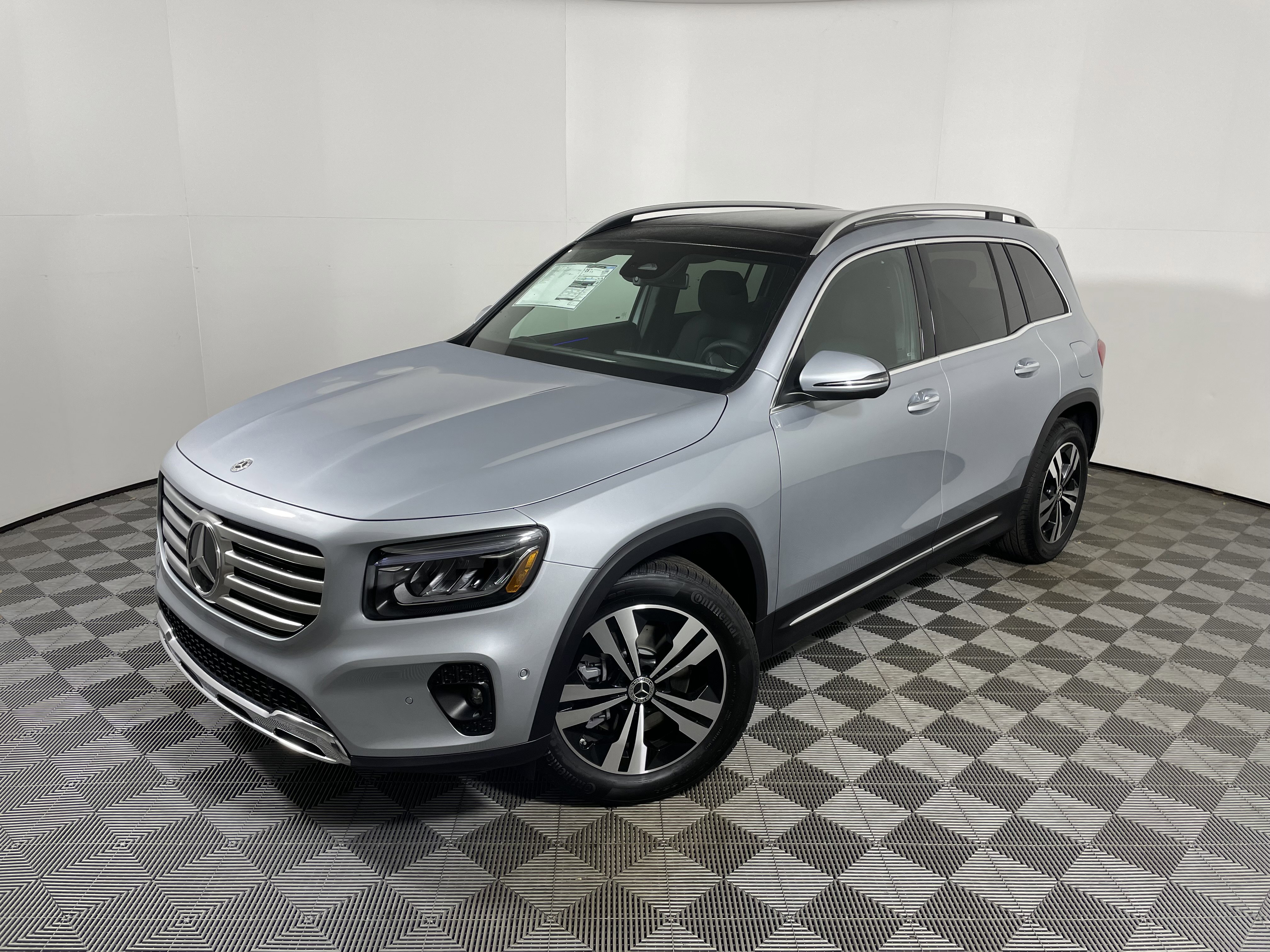 New 2026 Mercedes-Benz GLB 250