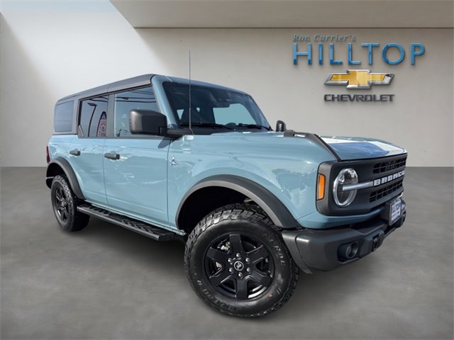 Used 2022 Ford Bronco Black Diamond image 1