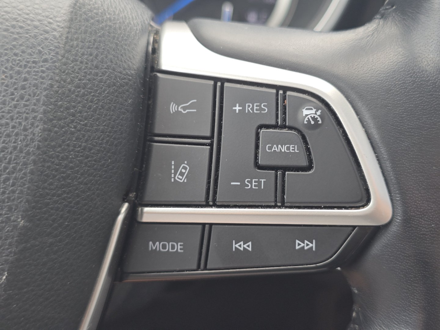 Used 2022 Toyota Highlander Bronze Edition AWD/4WD image 35