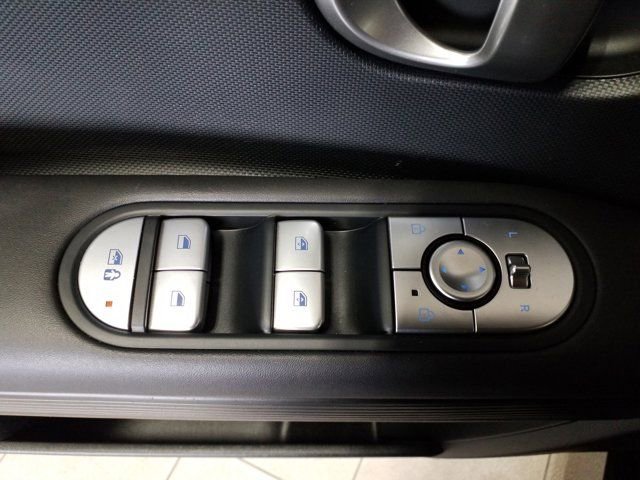 Used 2024 Hyundai Ioniq 5 SEL image 11