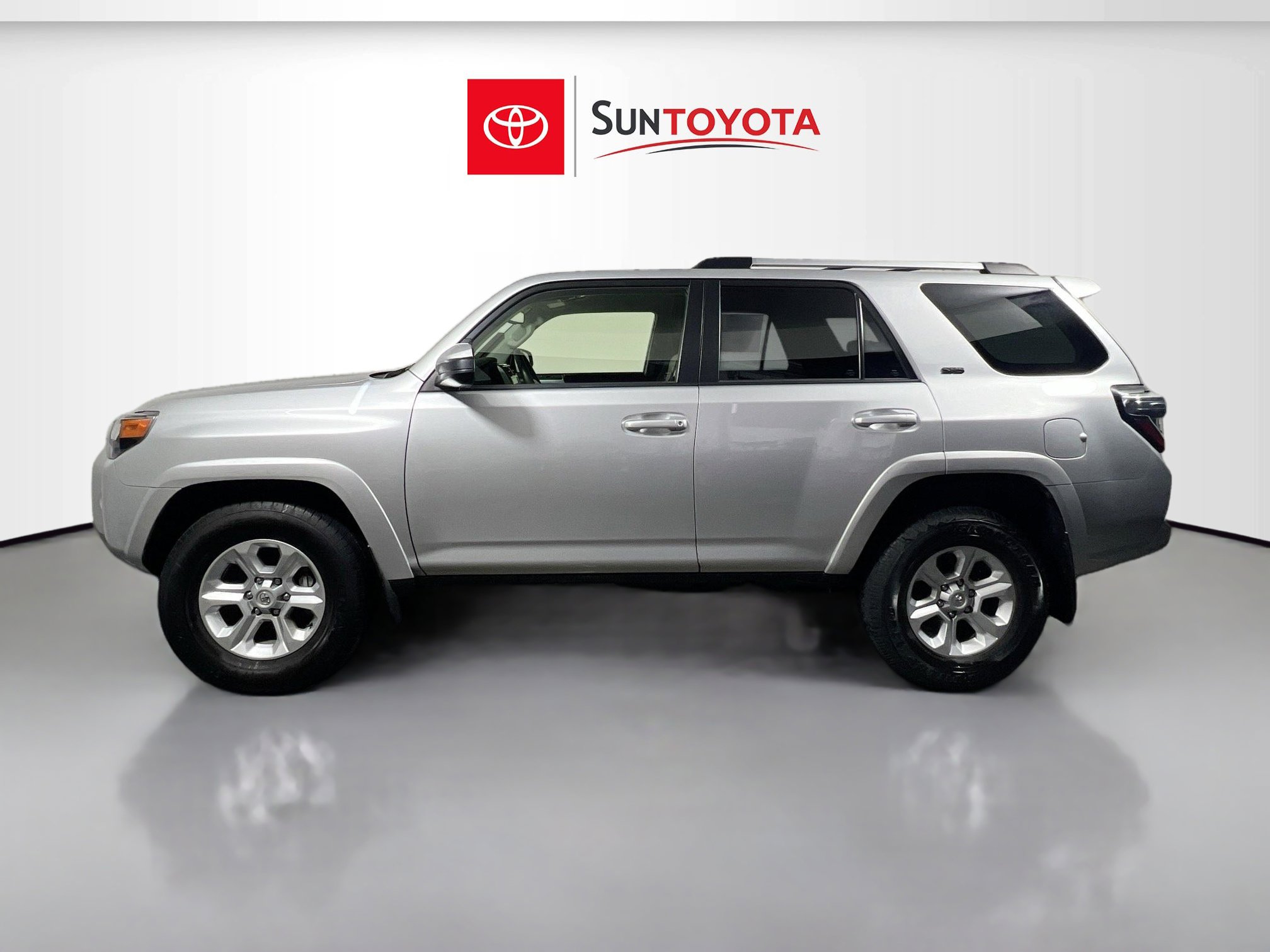 Used 2023 Toyota 4Runner SR5 image 7