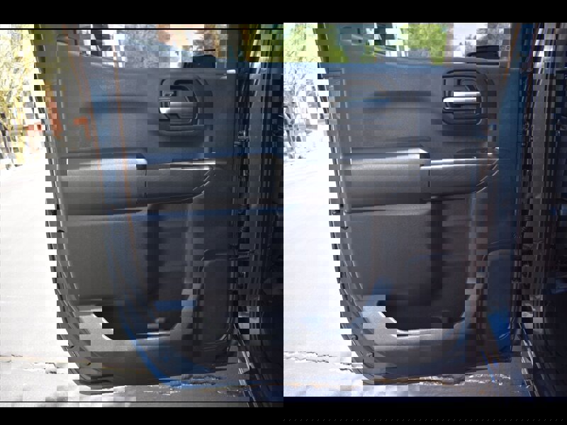 Used 2020 Chevrolet Silverado 1500 Custom Trail Boss image 21