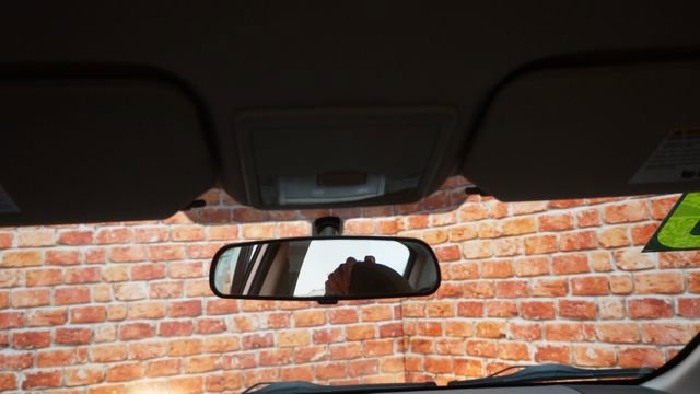 Used 2010 Nissan Sentra 2.0 SR image 29