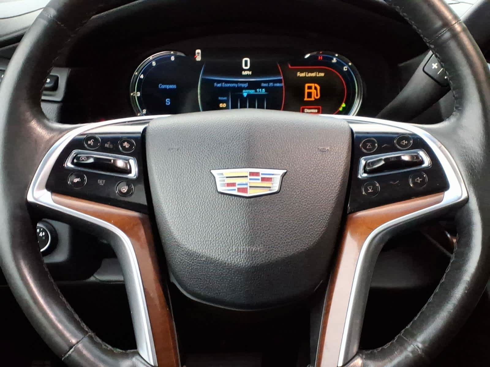 Used 2016 Cadillac Escalade Luxury AWD/4WD image 17