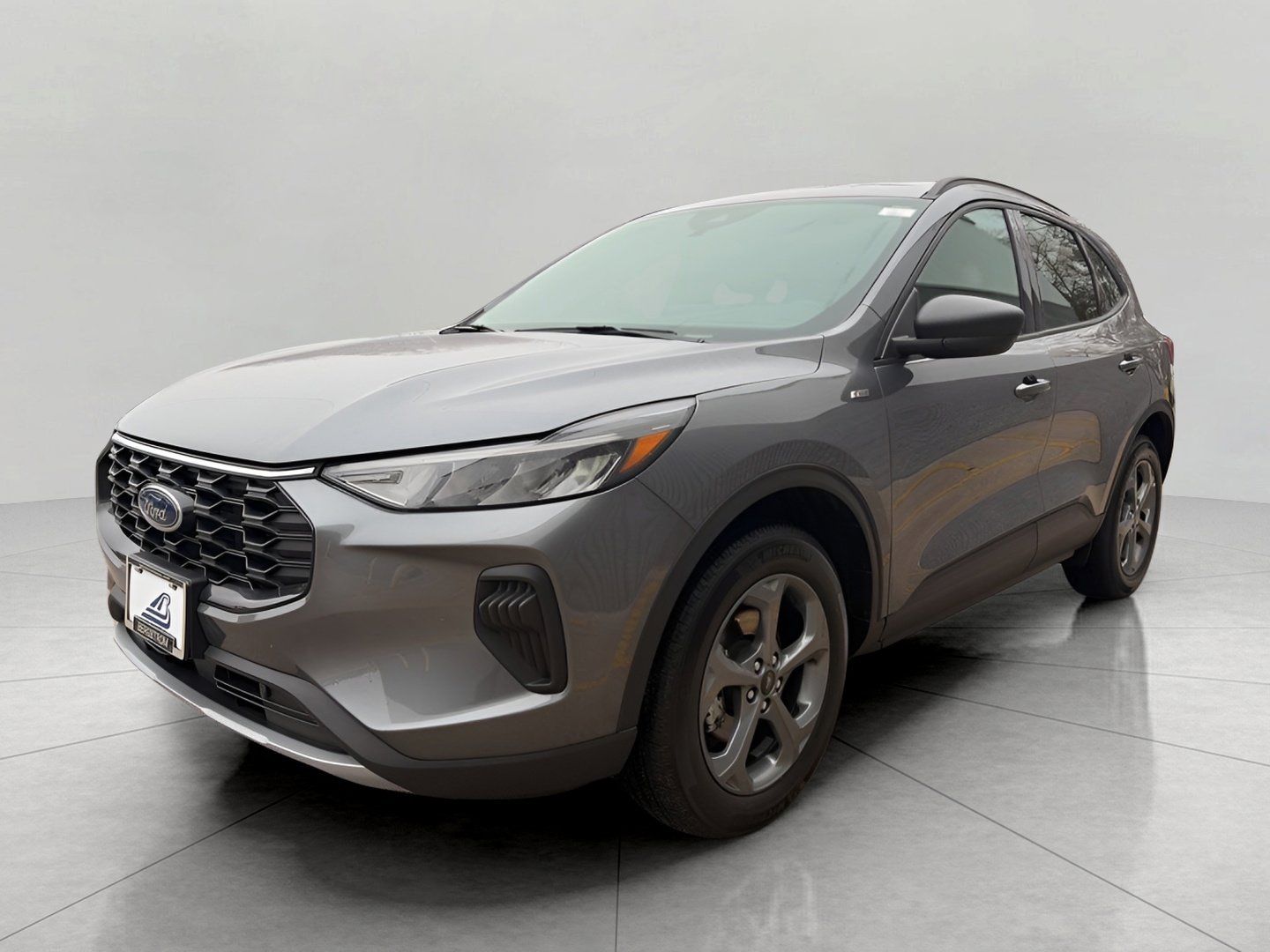 Certified 2025 Ford Escape ST-Line AWD/4WD image 3