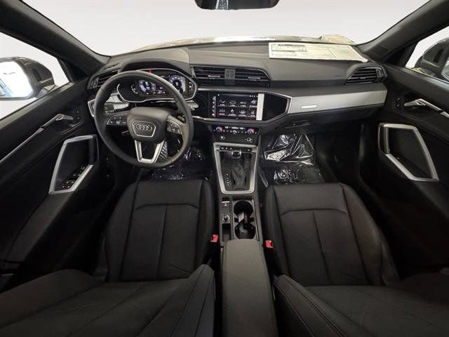 Certified 2025 Audi Q3 2.0T Premium w/ Convenience Package AWD/4WD image 22