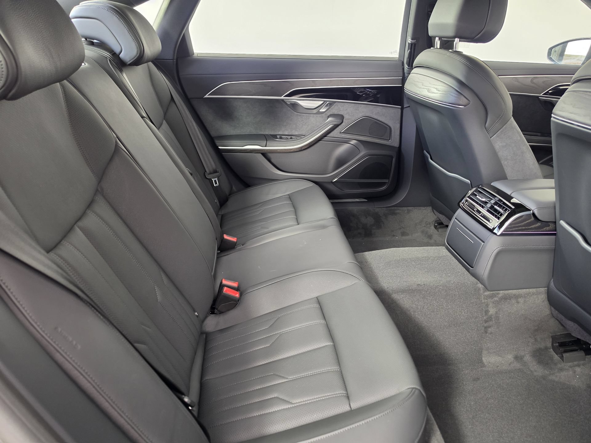 New 2026 Audi A8 L 3.0T AWD/4WD image 39