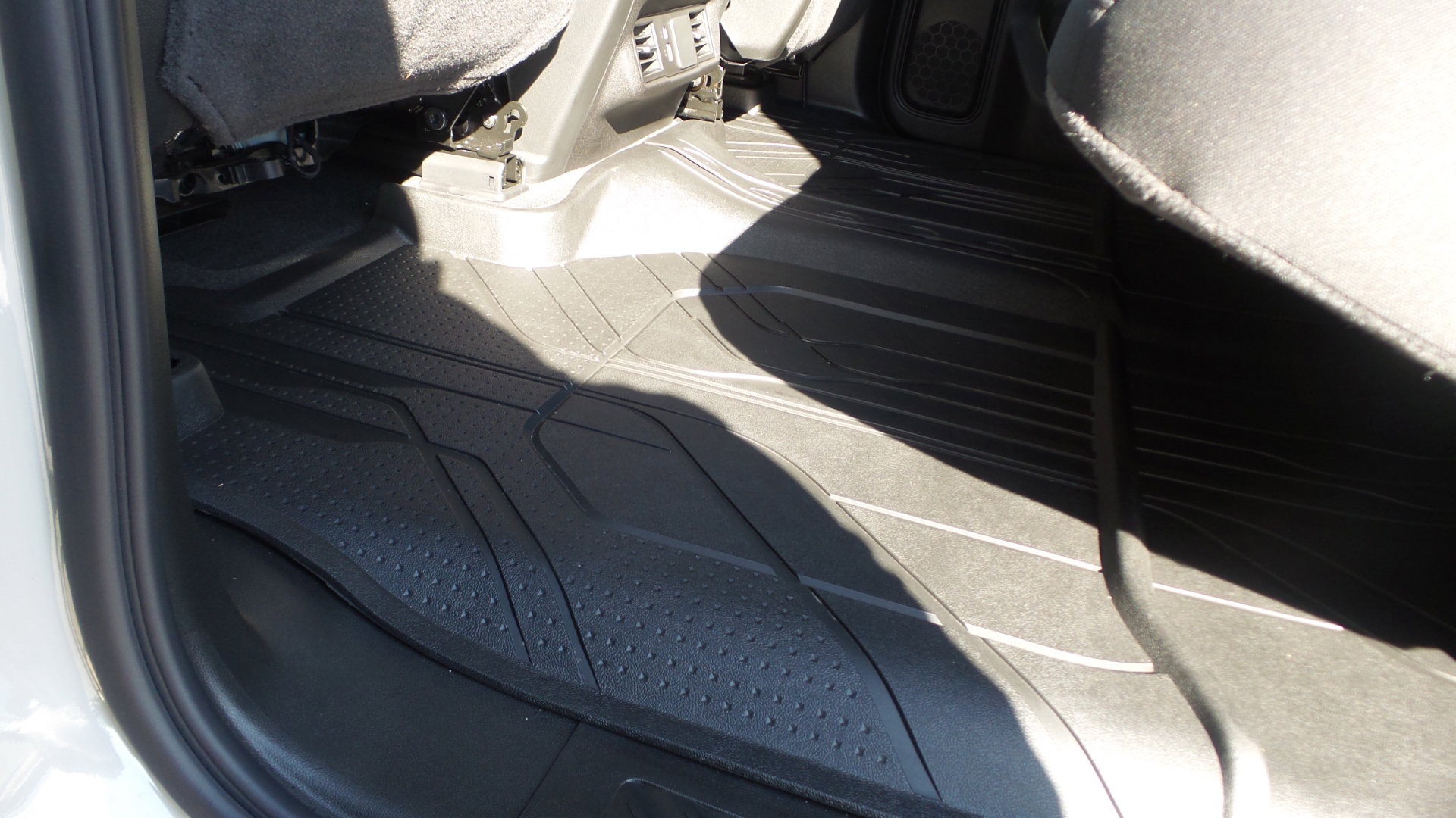 Used 2026 Chevrolet Silverado 1500 Custom w/ LPO, Dark Essentials Package image 9