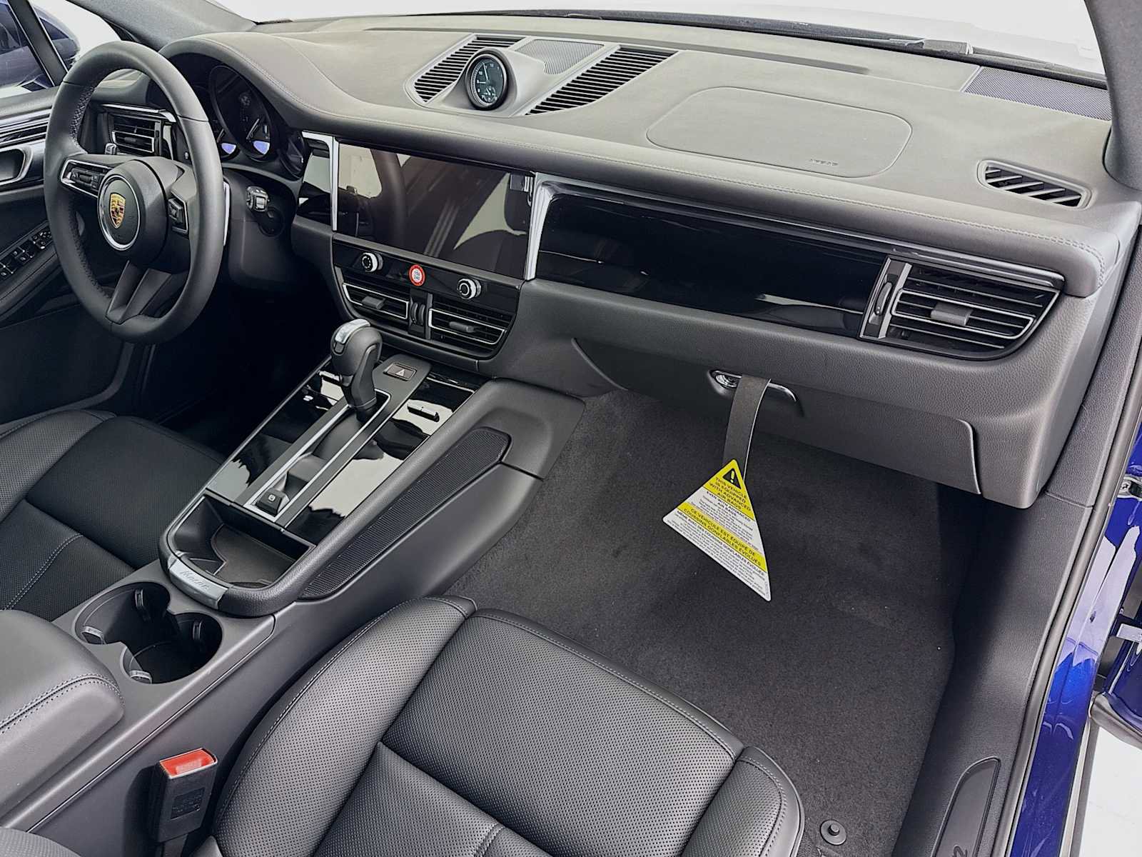 New 2026 Porsche Macan image 31