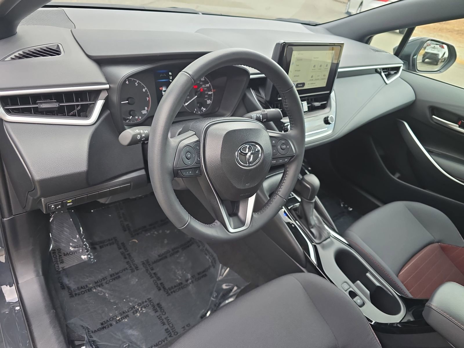 Used 2025 Toyota Corolla SE image 21