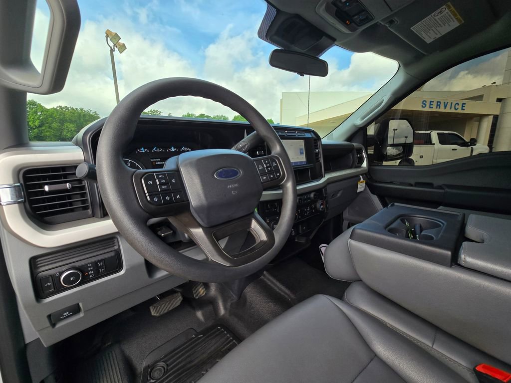Used 2024 Ford F350 XL w/ FX4 Off-Road Package AWD/4WD image 16