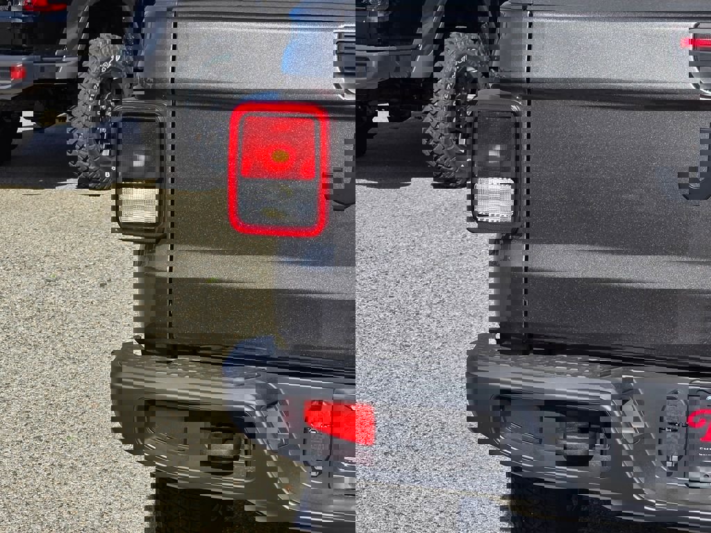 New 2026 Jeep Gladiator Sport image 6