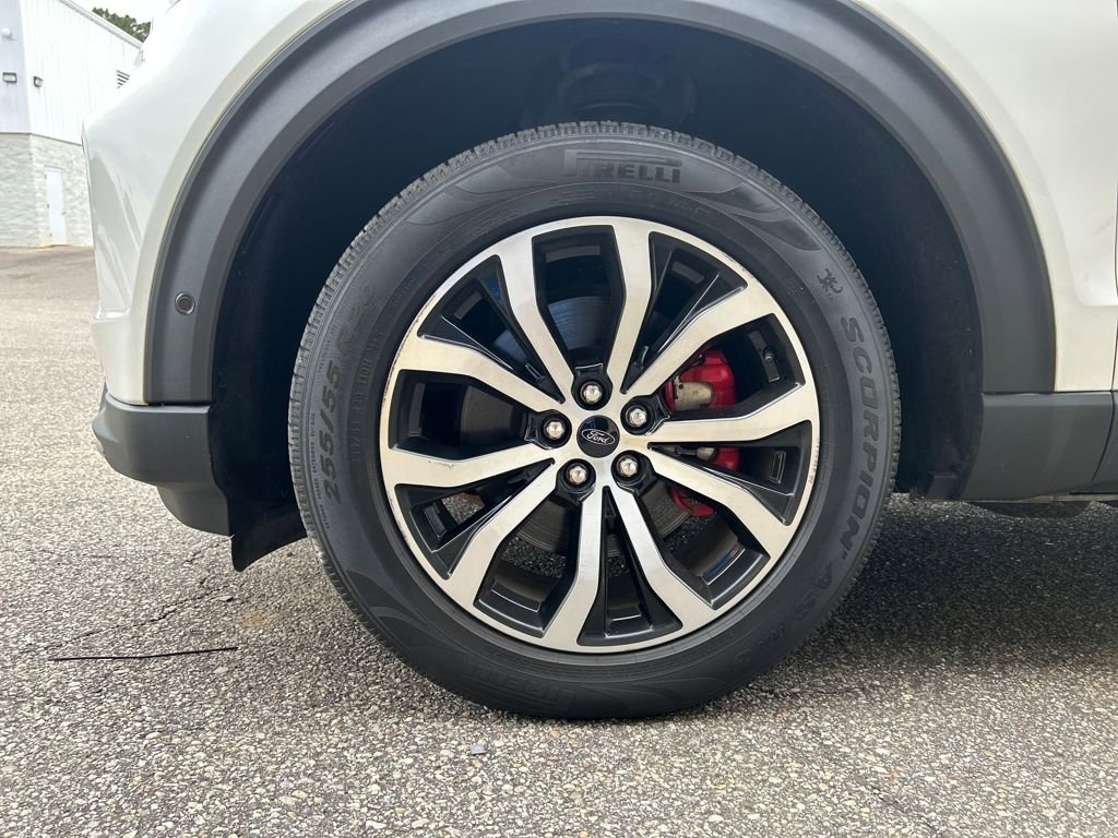 Certified 2021 Ford Explorer ST w/ Equipment Group 401A image 7