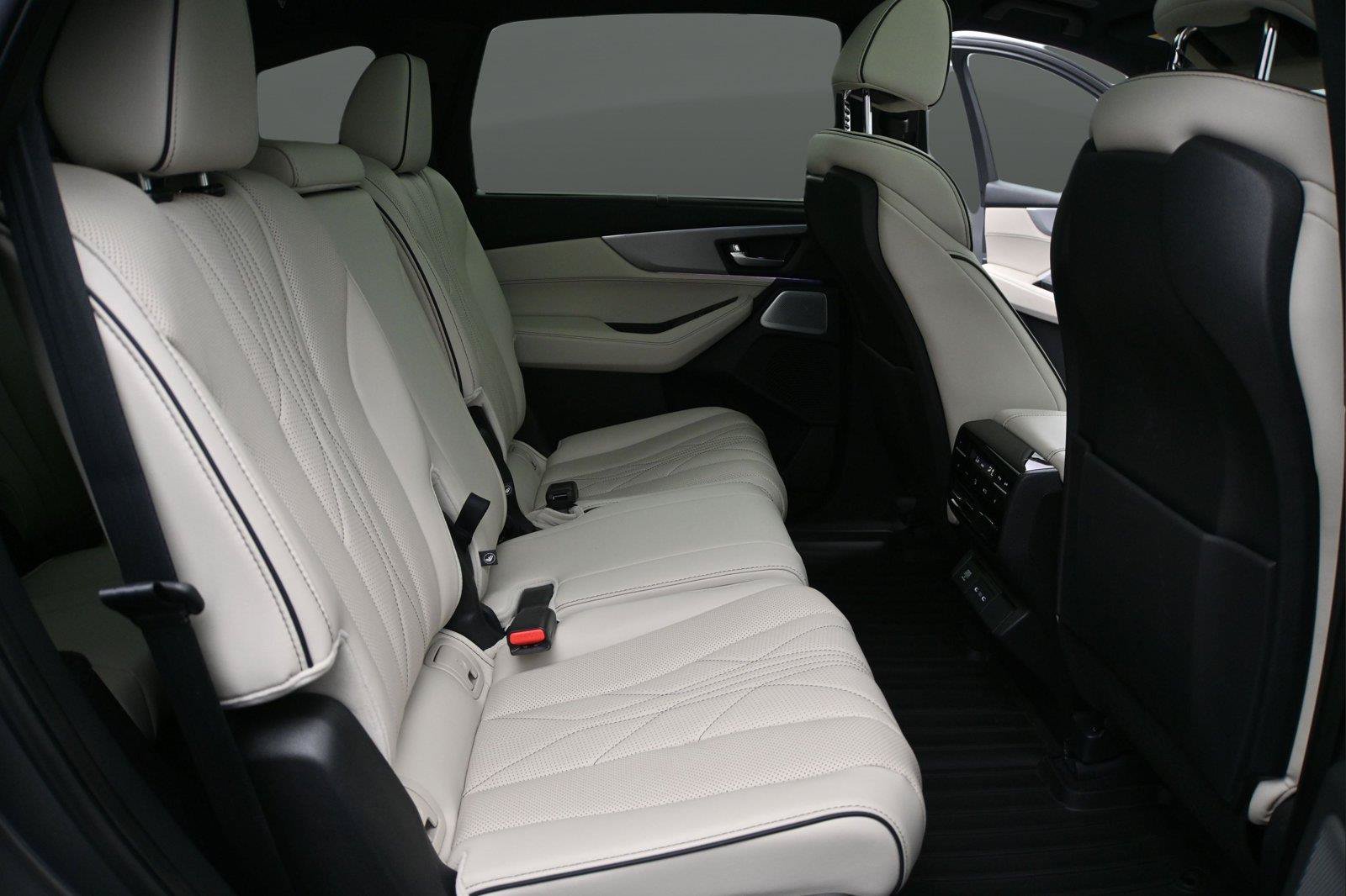 Certified 2025 Acura MDX A-Spec w/ Advance Package AWD/4WD image 17