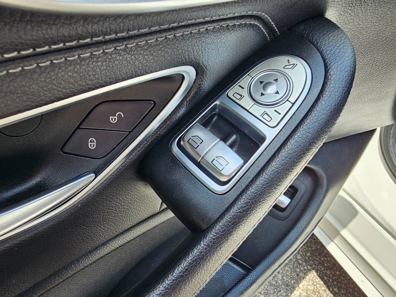 Used 2018 Mercedes-Benz C 300 4MATIC Coupe image 13