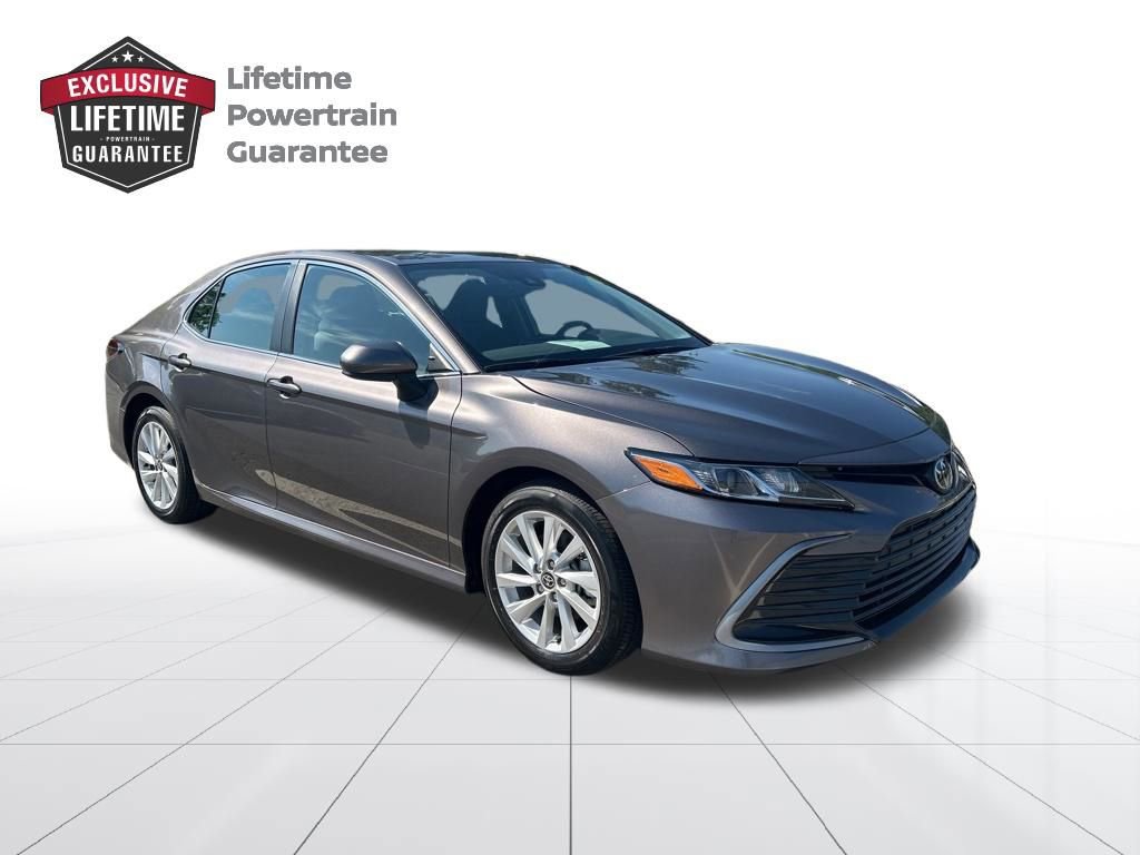 Used 2024 Toyota Camry LE FWD image 7