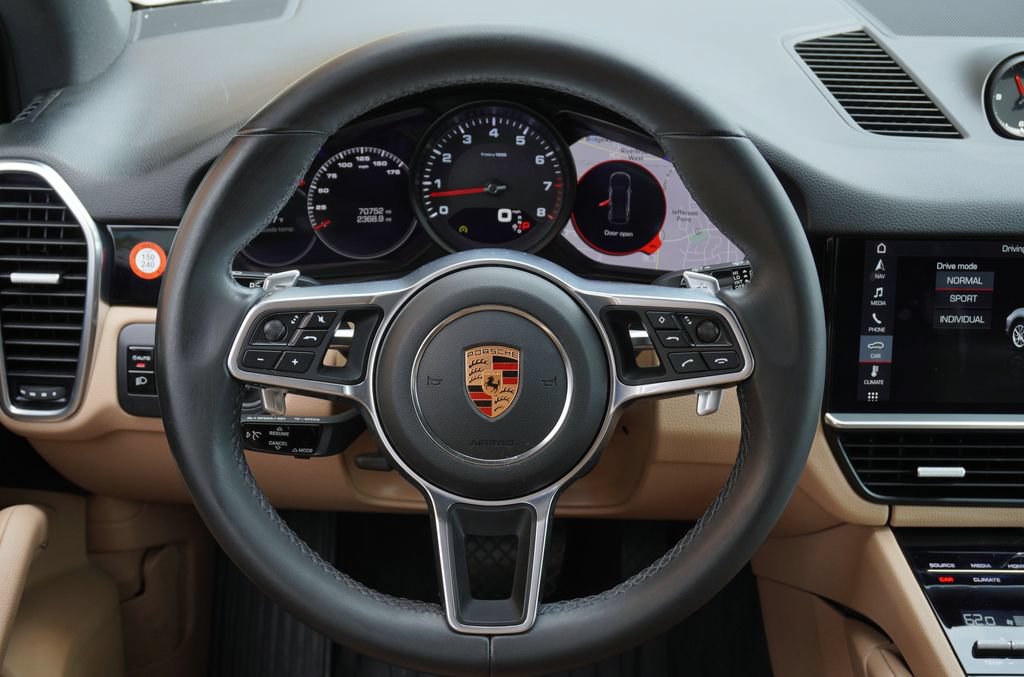 Used 2019 Porsche Cayenne AWD/4WD image 14