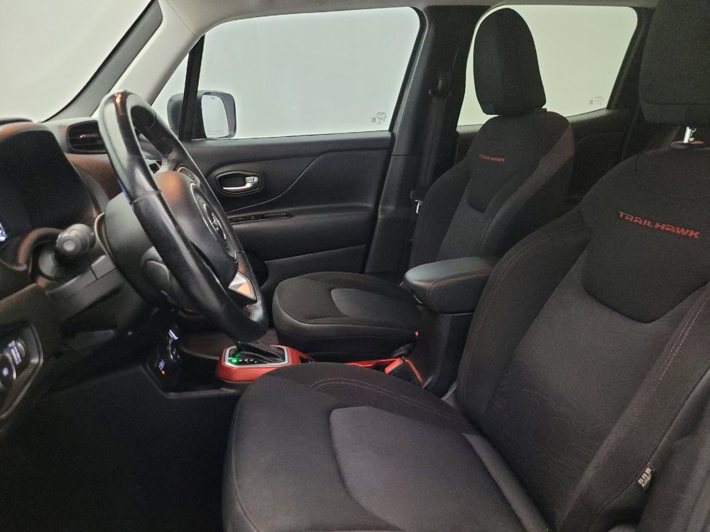 Used 2021 Jeep Renegade Trailhawk AWD/4WD image 17