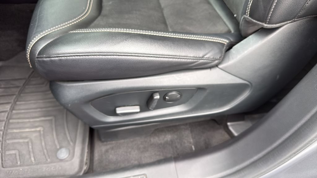 Used 2022 Ford Explorer ST AWD/4WD image 10
