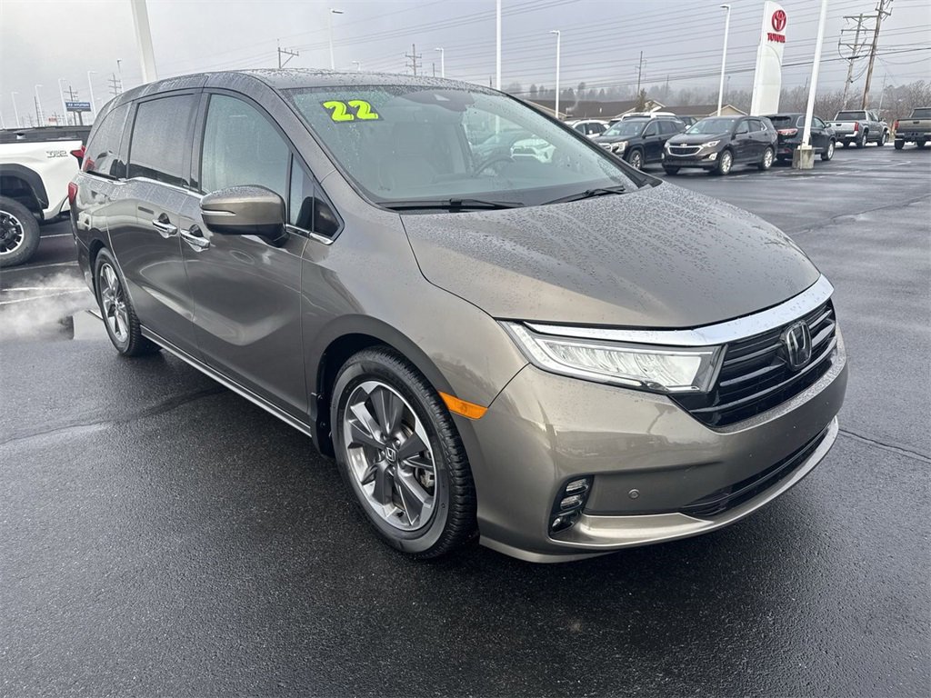 Used 2022 Honda Odyssey Elite image 2