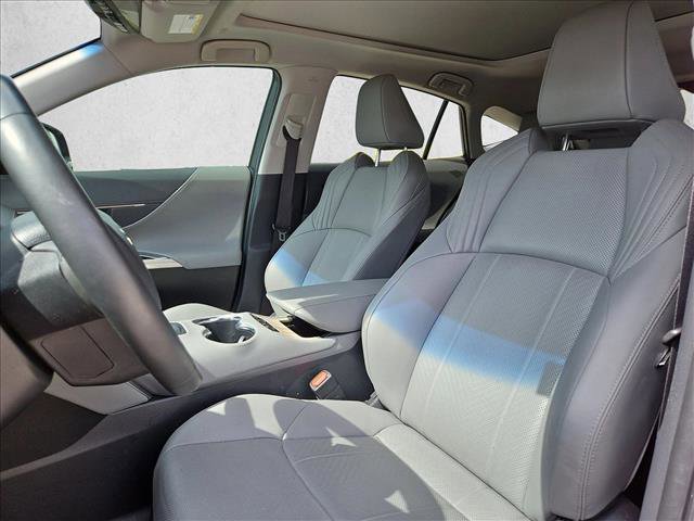 Certified 2024 Toyota Venza Limited image 17