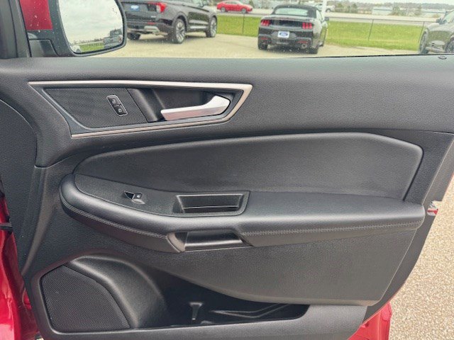 Used 2024 Ford Edge SEL w/ Convenience Package image 33