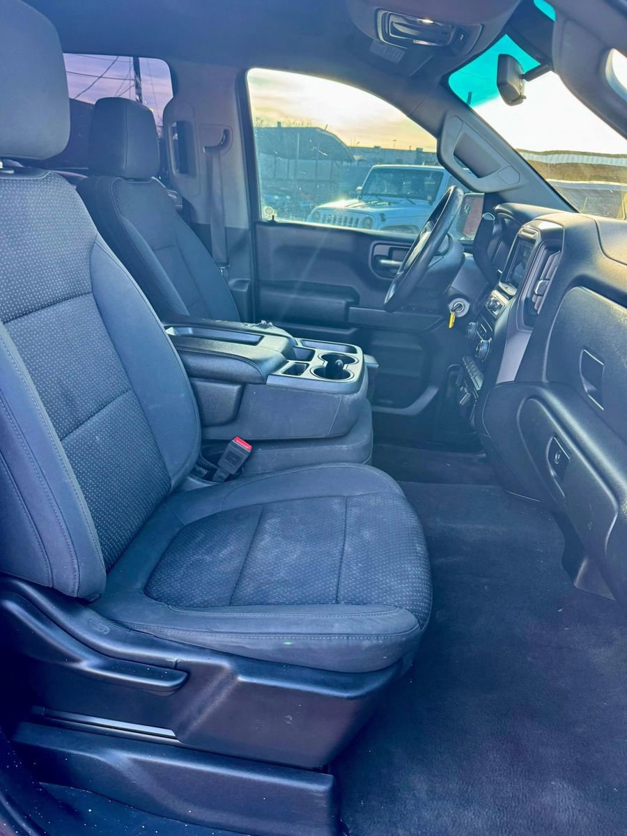 Used 2019 Chevrolet Silverado 1500 Custom Trail Boss w/ Custom Convenience Package AWD/4WD image 6