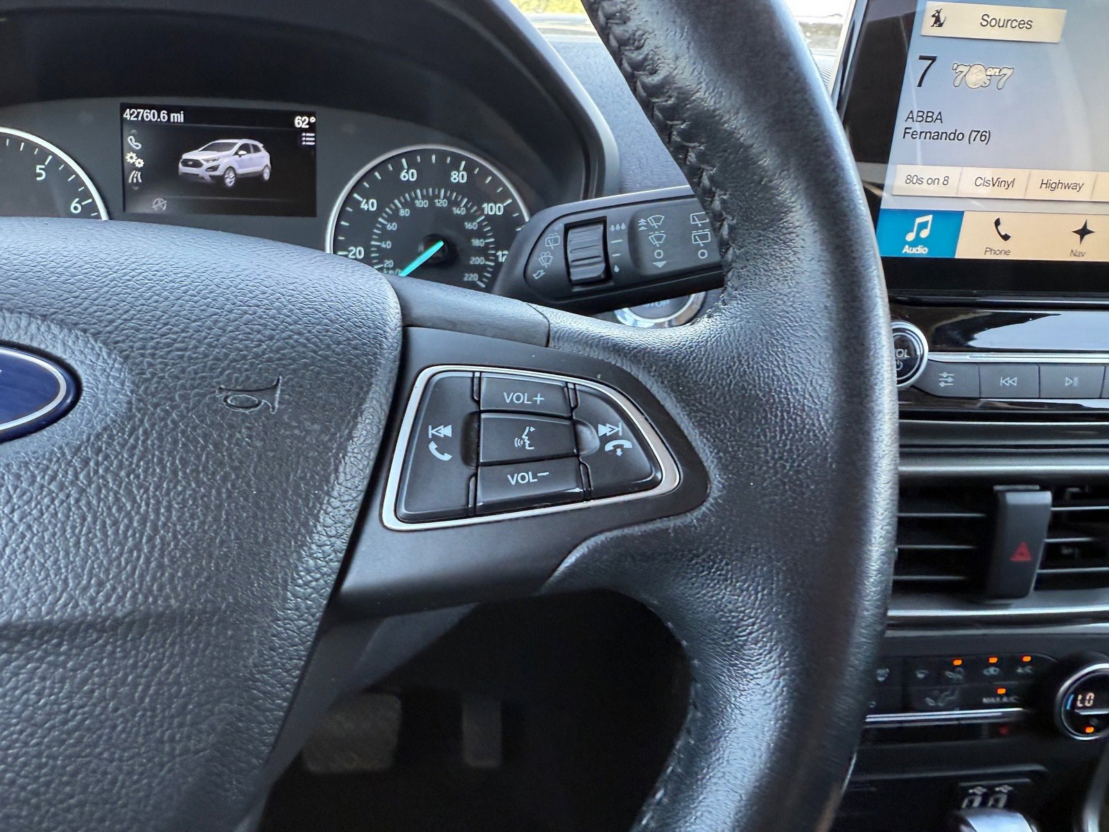 Used 2018 Ford EcoSport SE w/ SE Convenience Package image 28