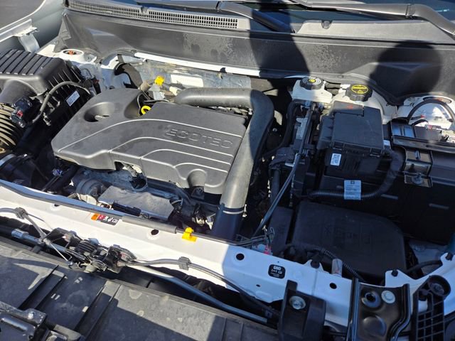 Used 2024 GMC Terrain SLT image 19