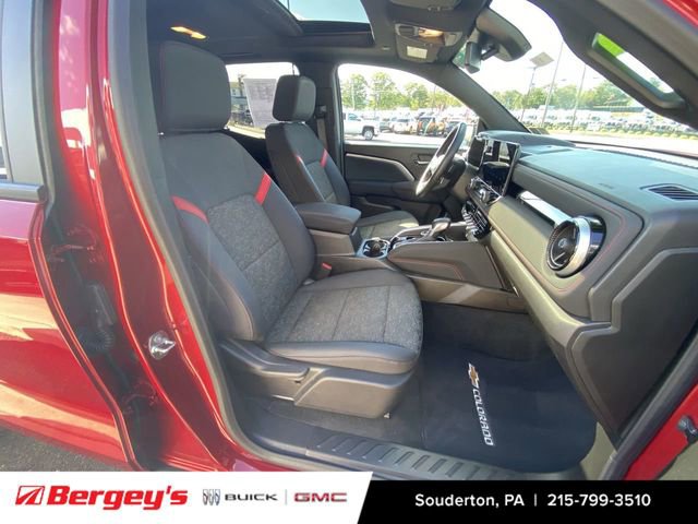 Certified 2024 Chevrolet Colorado Z71 w/ Z71 Convenience Package 2 image 31