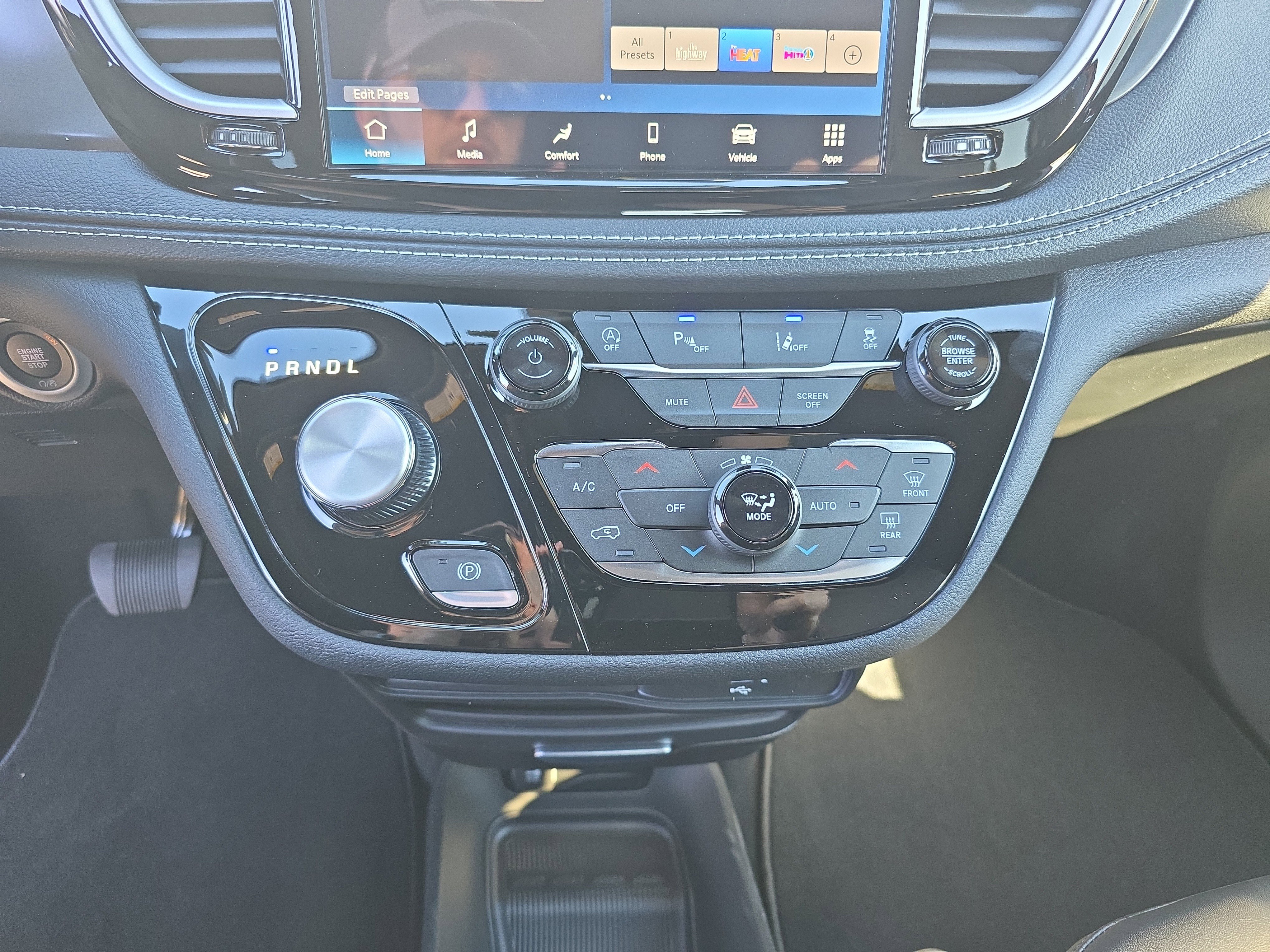 New 2026 Chrysler Pacifica Select image 29