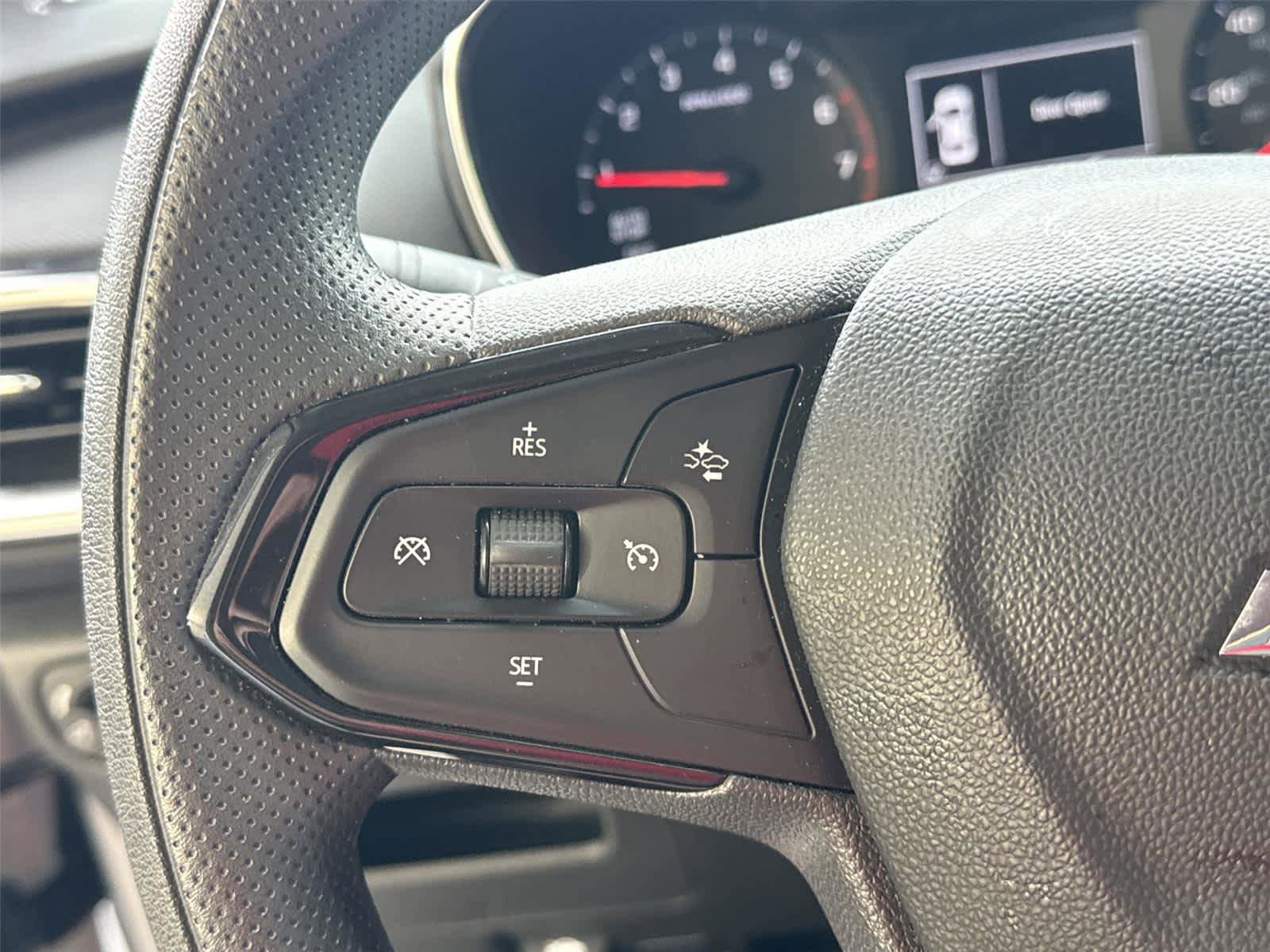 Certified 2023 Chevrolet TrailBlazer LT w/ Convenience Package FWD image 23