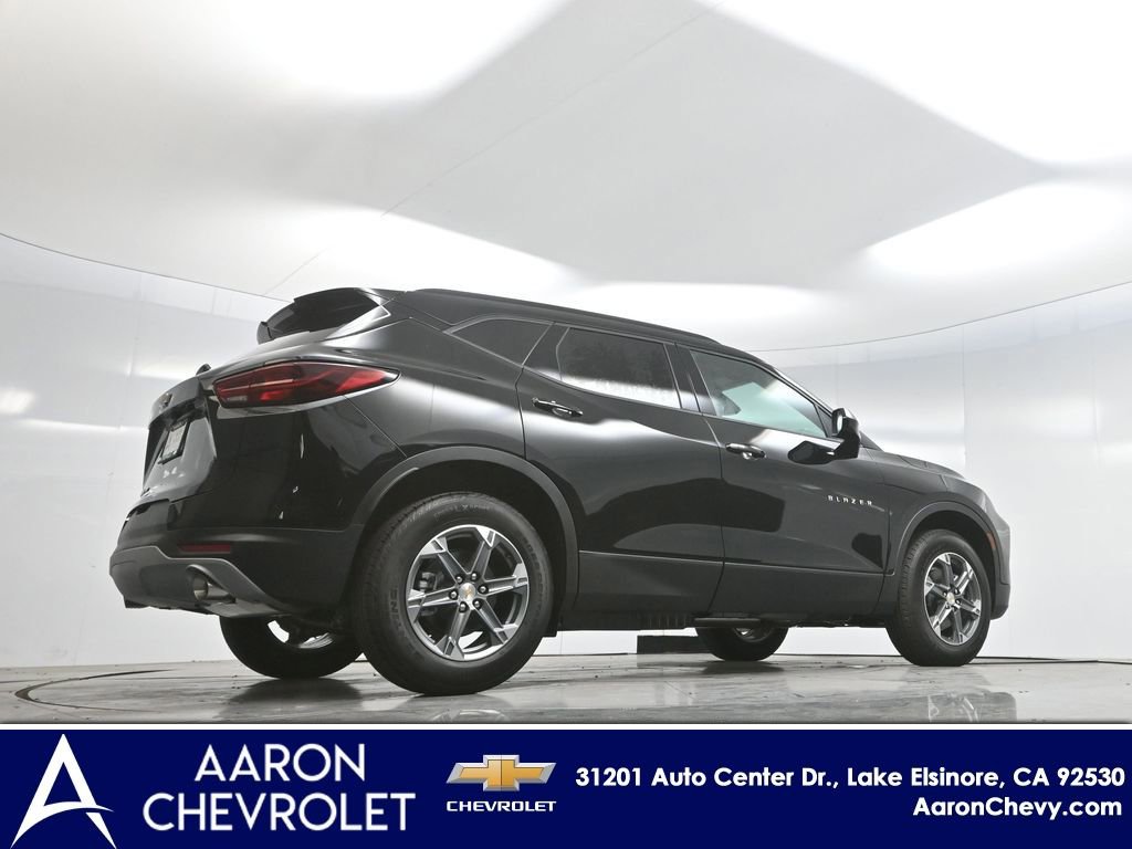 New 2026 Chevrolet Blazer LT w/ Convenience Package image 60