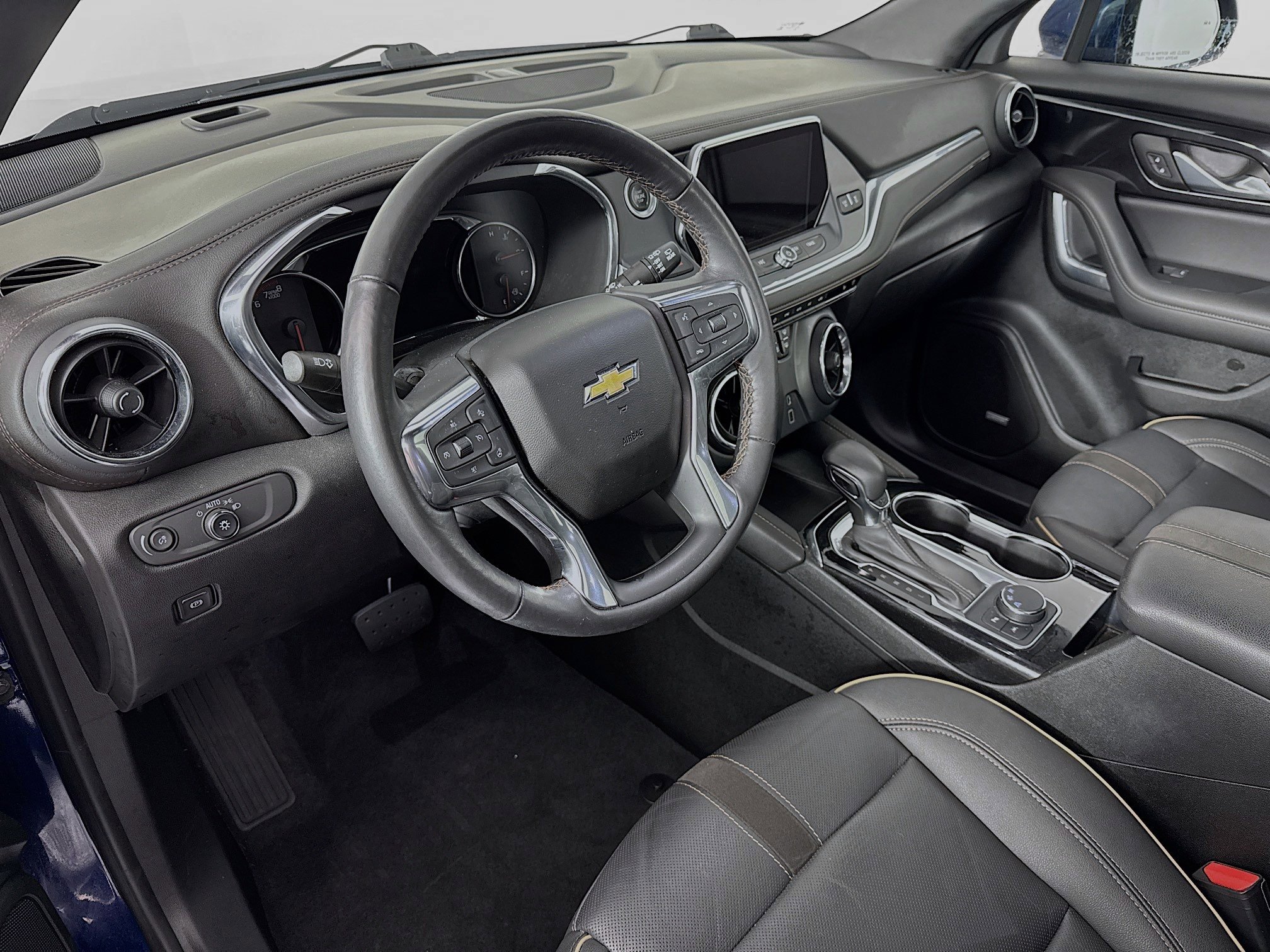 Used 2022 Chevrolet Blazer Premier w/ Enhanced Convenience Package image 9