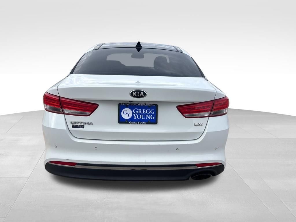 Used 2017 Kia Optima EX w/ Premium Package image 8