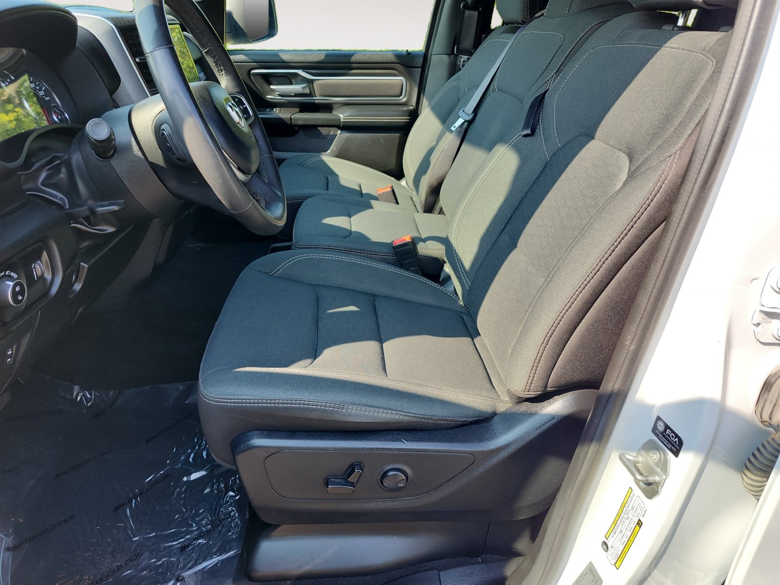 Used 2025 RAM 1500 Lone Star AWD/4WD image 10