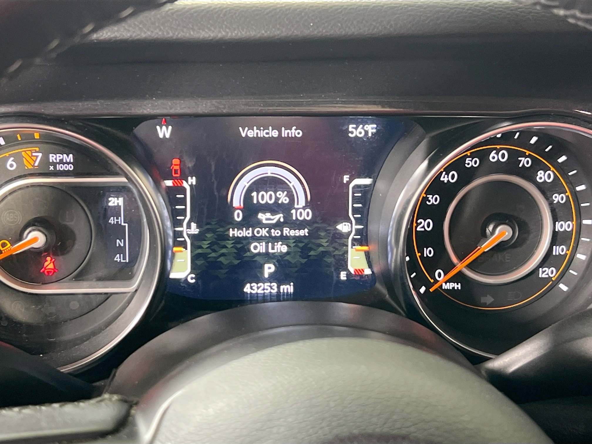 Used 2022 Jeep Gladiator Sport AWD/4WD image 12