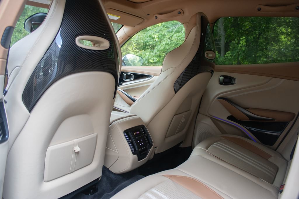 New 2025 Aston Martin DBX 707 image 18
