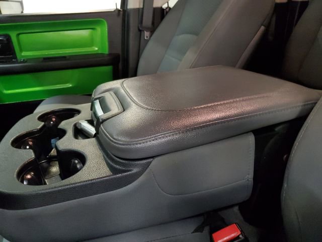 Used 2016 RAM 2500 Tradesman w/ Chrome Appearance Group image 27