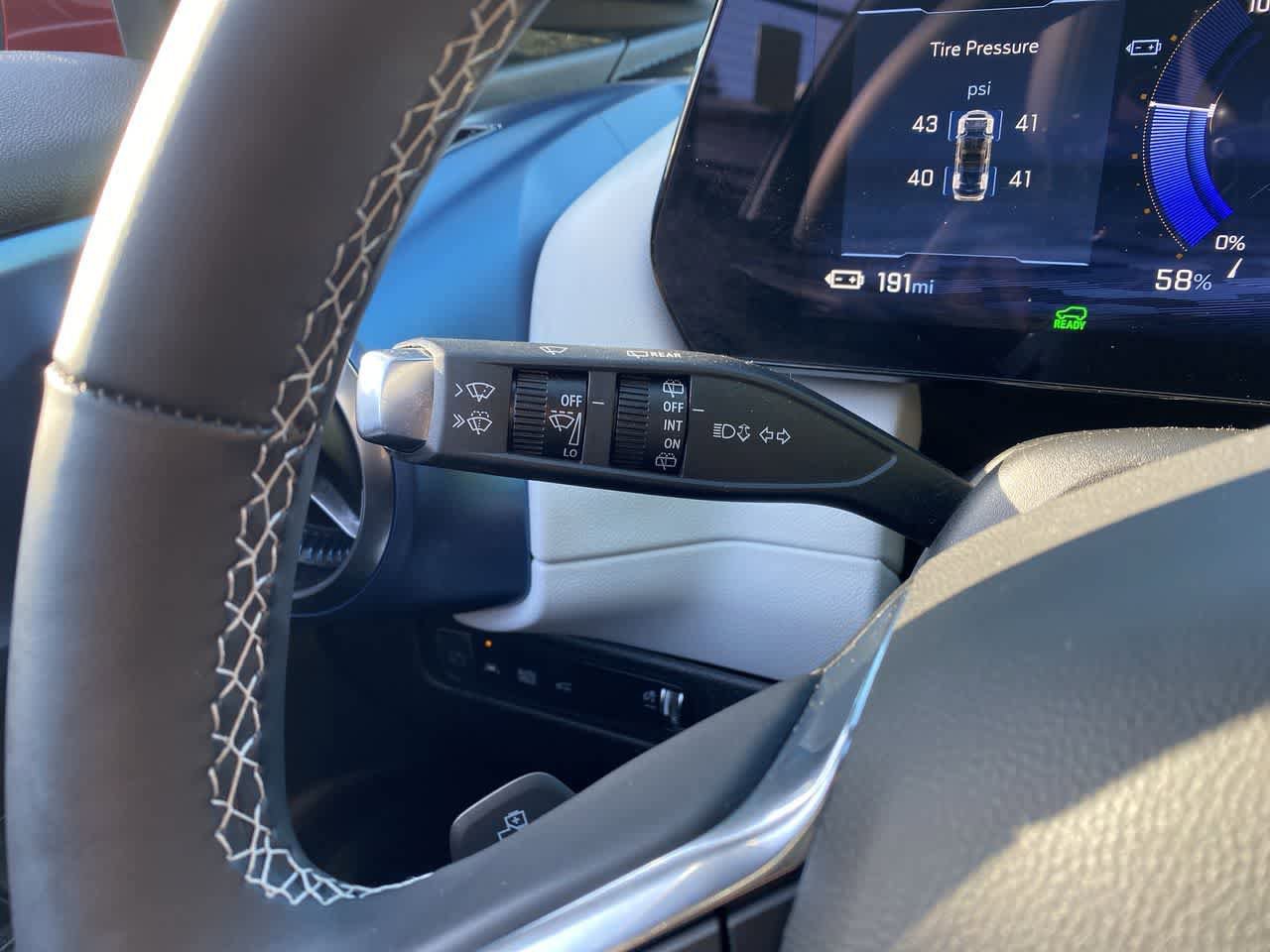 Used 2025 Chevrolet Equinox EV LT w/ Convenience Package FWD image 22
