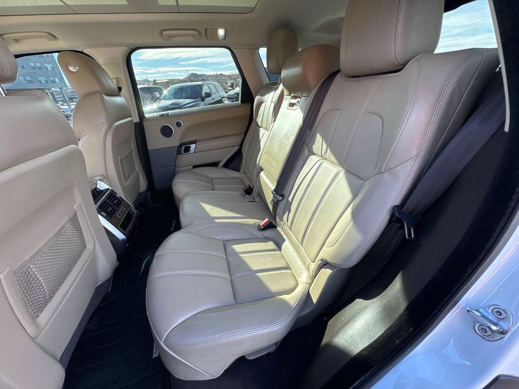Used 2017 Land Rover Range Rover Sport HSE image 14