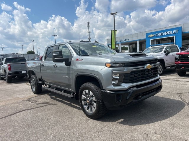 New 2025 Chevrolet Silverado 2500 Custom w/ Custom Value Package
