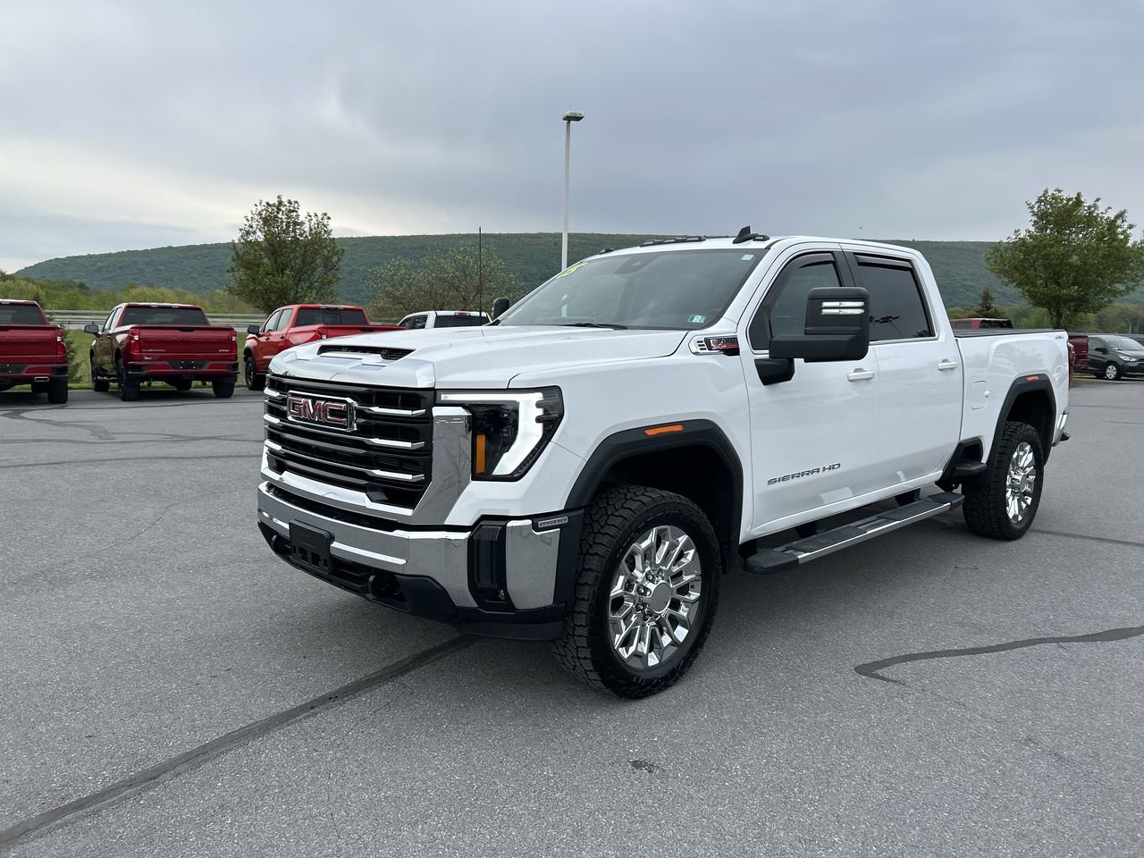 Used 2025 GMC Sierra 2500 SLE w/ SLE Convenience Package AWD/4WD video 3