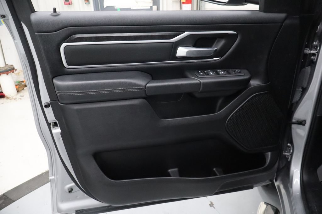 Used 2023 RAM 1500 Lone Star AWD/4WD image 9