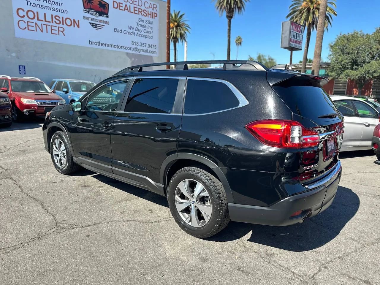 Used 2019 Subaru Ascent Premium image 12