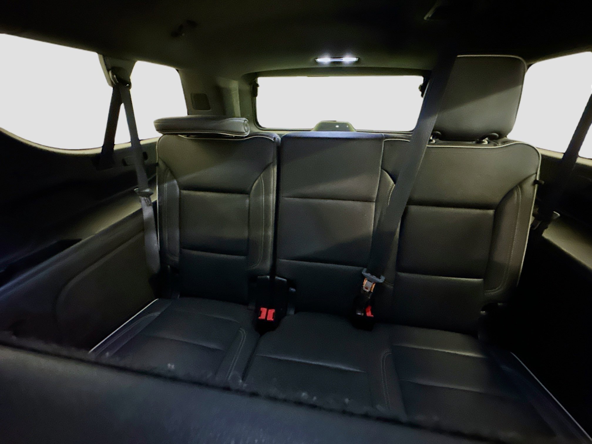 Used 2024 Chevrolet Suburban Premier image 30