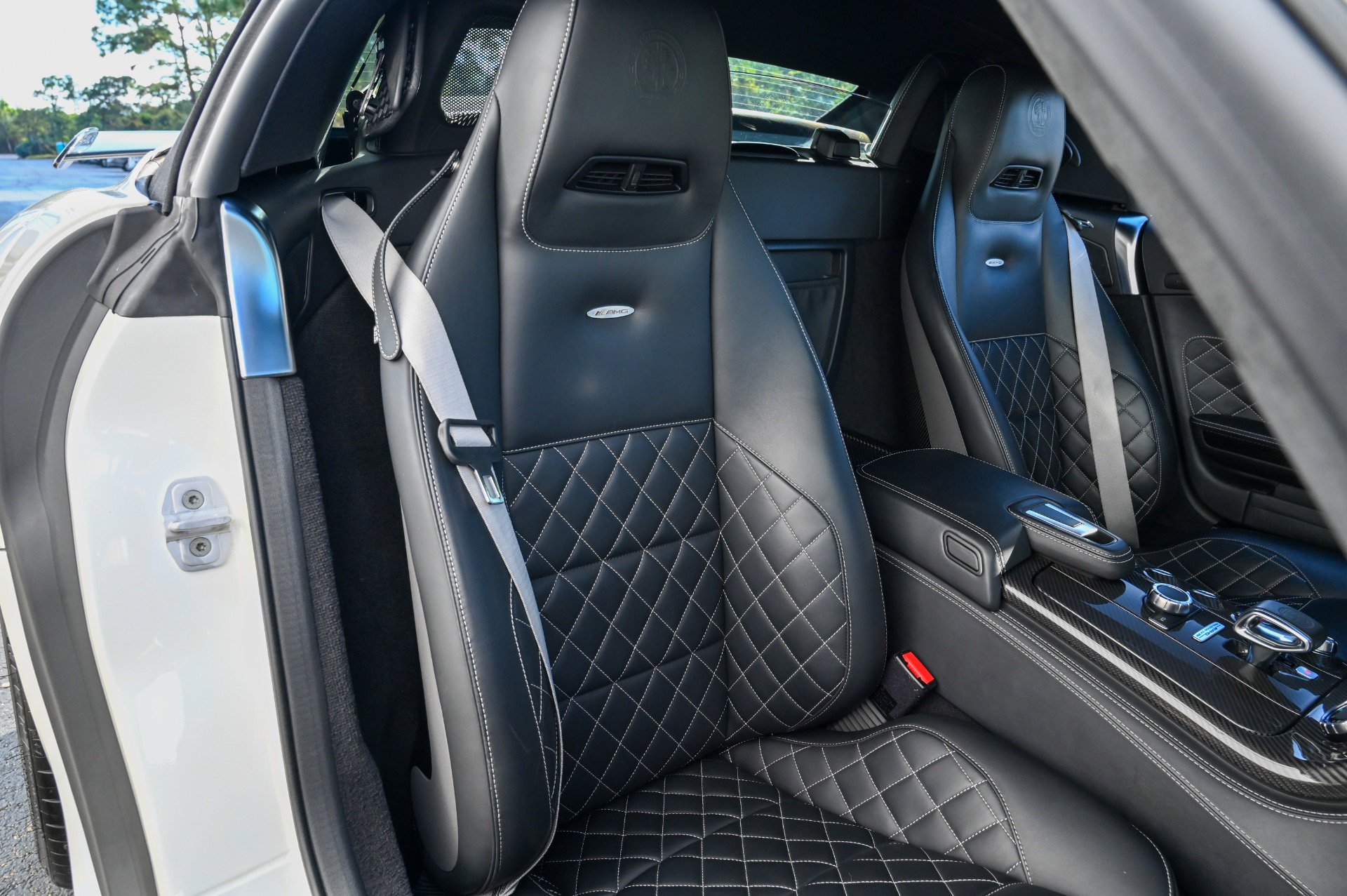 Used 2015 Mercedes-Benz SLS AMG GT Final Edition image 45