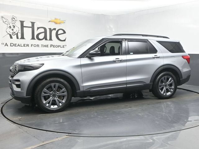 Used 2022 Ford Explorer XLT w/ Equipment Group 202A AWD/4WD image 35