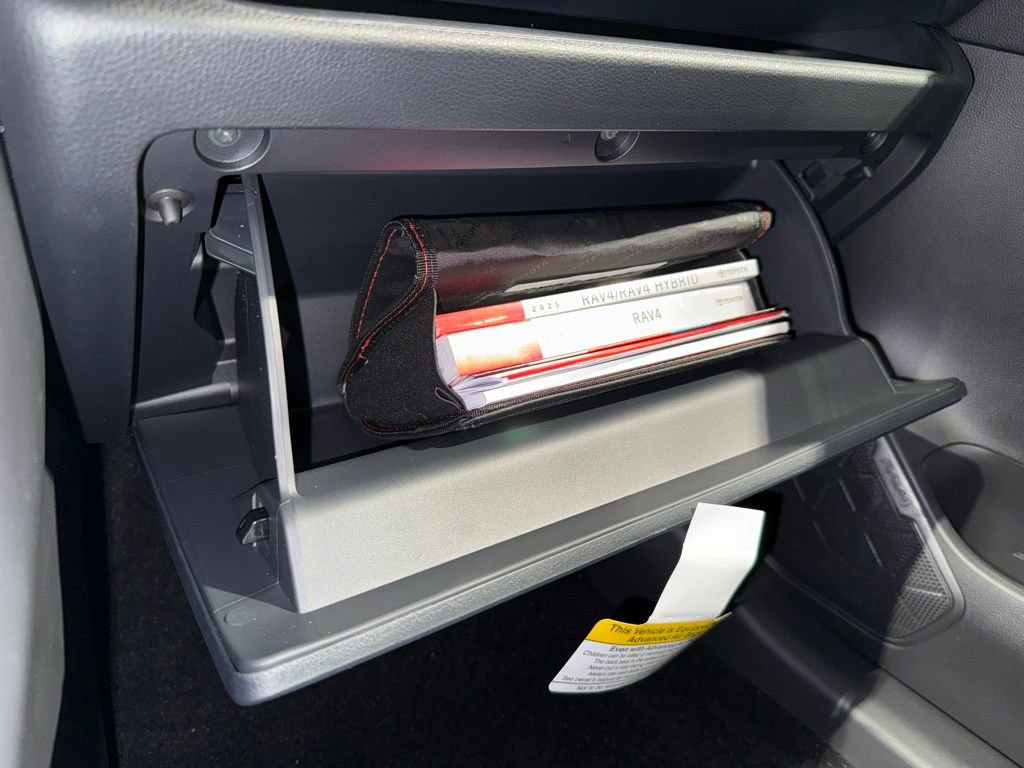 New 2025 Toyota RAV4 XLE image 30