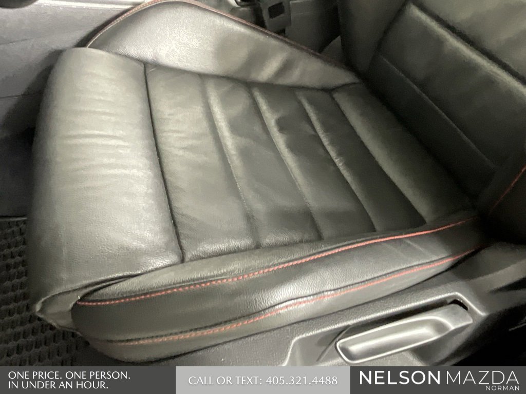 Used 2017 Volkswagen GTI SE image 24